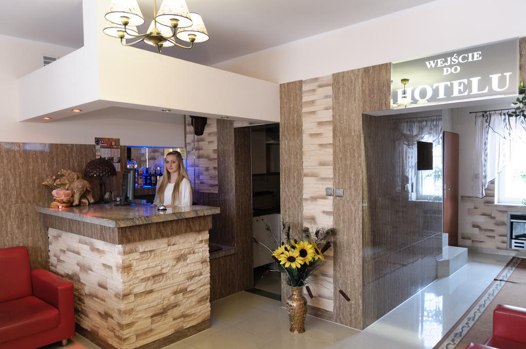 Hotelik Niedzwiadek Radzyn Podlaski Exterior photo